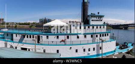 Portland, Oregon - Juni 29, 2019: Oregon Maritime Museum in Willamette River Stockfoto