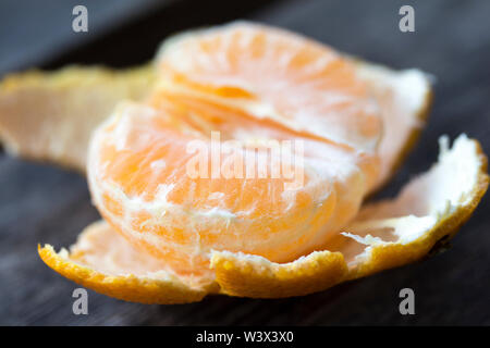 Tangerine oder SATSUMA wie eine kleine soft orange mit Easy Peel Haut und Juicy Fruit Segmente praktisch für Lunchpaket und für junge Kinder. Stockfoto