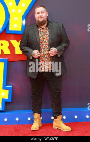 Europäische Premiere von 'Toy Story 4' im Odeon Luxe im Londoner Leicester Square mit statt: Rag N Knochen Mann Wo: London, Großbritannien Wann: 17 Jun 2019 Credit: WENN.com Stockfoto