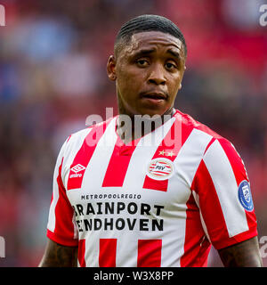 EINDHOVEN, PSV-VFL Wolfsburg, Freundschaftsspiel, Fußball, Eredivisie, Saison 2019-2020, 17-7-2019, Philips Stadion, PSV-player Steven Bergwijn Stockfoto