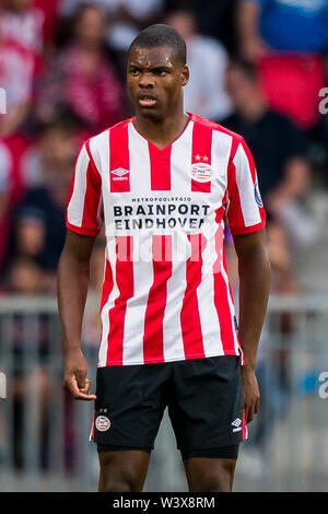 EINDHOVEN, PSV-VFL Wolfsburg, Freundschaftsspiel, Fußball, Eredivisie, Saison 2019-2020, 17-7-2019, Philips Stadion, PSV-player Denzel Dumfries Stockfoto