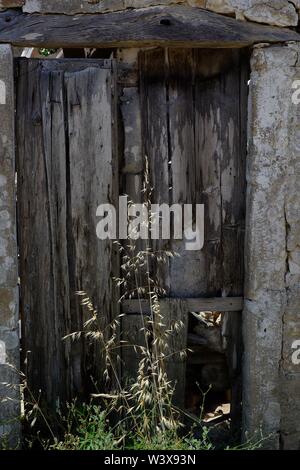 Afionas Korfu zwei Schüsse der gleichen Thema unterschiedlichen Winkeln. Das Nebengebäude hat Charakter. Stockfoto