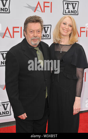 LOS ANGELES, Ca. Juni 11, 2010: Tim Curry an den 2010 AFI Life Achievent Award Gala zu Ehren Regisseur Mike Nichols, bei Sony Studios, Culver City, CA. © 2010 Paul Smith/Featureflash Stockfoto