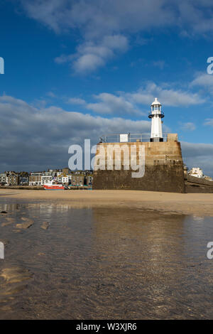 St Ives; Hafenstrand; Cornwall; UK Stockfoto