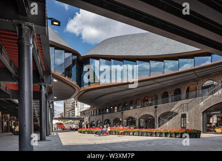 Kohle Tropfen Hof Einkaufszentrum an der London Kings Cross Stockfoto