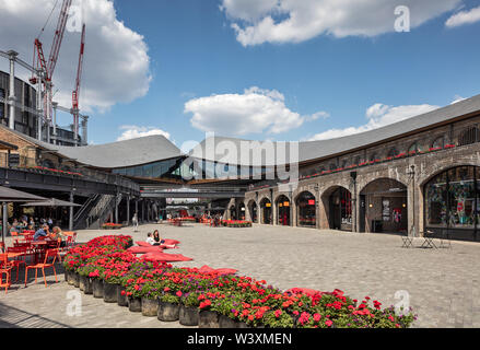 Kohle Tropfen Hof Einkaufszentrum an der London Kings Cross Stockfoto