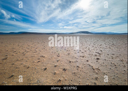 Tankwa Karoo National Park, Northern Cape, Südafrika ist die Heimat von schönen trockenen Landschaften mit Bergen, felsigen Hügeln und Ebenen und einzigartige Anlage Stockfoto