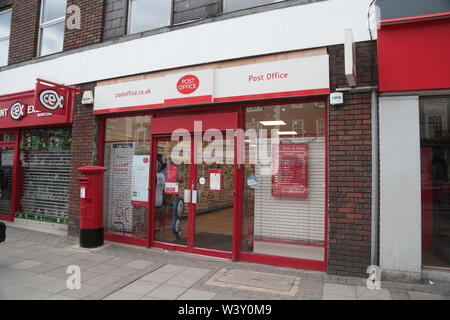 Bild von Nigel Bowles 07860839102 Connors 01273 486851 Fallstudie Epsom High Street Post Surrey 20.05.2019 Stockfoto