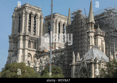 NOTRE-DAME, DREI MONATE NACH DEM BRAND Stockfoto