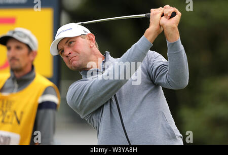 Die USA Lucas Glover T-Stücken aus dem 5. Tag eines der Open Championship 2019 im Royal Portrush Golf Club. Stockfoto