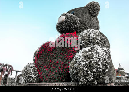 2018: ein Mega Flower Garden in Dubai. Der Garten wurde am Valentinstag in 2013 gestartet Stockfoto