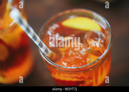 Eis Kaffee trinken Stockfoto