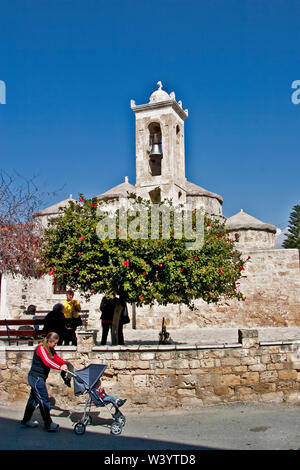 Zypern, Frühling, Yeroskipos (Geroskipos), Kirche der Heiligen Paraskevi, Älteste in Zypern Stockfoto