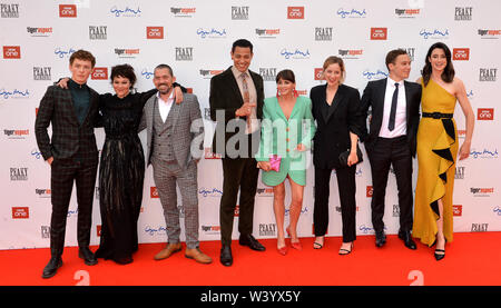 Harry Kirton (von links nach rechts), Helen McCrory, Packy Lee, Daryl McCormack, Charlene McKenna, Sophie Rundle, Finn Cole, Natasha O'Keeffe an der Spitzer Scheuklappen Serie 5 Weltpremiere in Birmingham Rathaus statt. Stockfoto