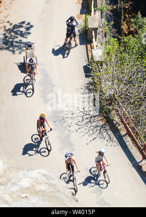 Bike Road bis zu pregasina am Lago di Garda, Gardasee, Torbole - Nago, Riva, Trentino, Italien am 17. April 2019. © Peter Schatz/Alamy Stock Phot Stockfoto