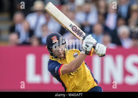 London, Großbritannien. 18. Juli, 2019. Tom Westley schlagen für Essex Adler gegen Middlesex in der Vitalität Blast T20 Cricket Match an den Lords. David Rowe/Alamy leben Nachrichten Stockfoto