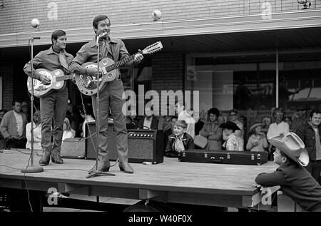 Pendleton California Street Fair, Country und Western Band 1969, USA 60 s UNS HOMER SYKES Stockfoto