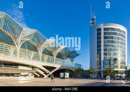 Der Bahnhof Oriente wurde der spanische Architekt Santiago Calatrava anvertraut, und es wurde 1998 für die Expo '98 in Lissabon, Portugal abgeschlossen Stockfoto