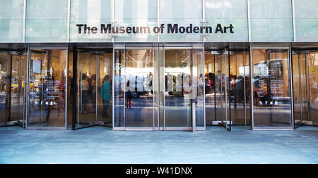 Museum für Moderne Kunst Eingang in New York Stockfoto