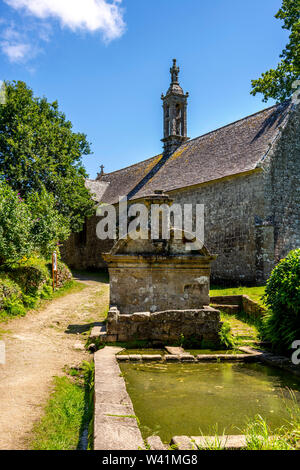 Kapelle von ND de Bonne-Nouvelle von Locronan beschriftet Les Plus beaux villages de France, Finistère, Bretagne, Frankreich Stockfoto