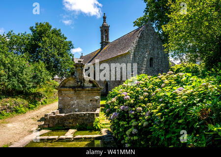 Kapelle von ND de Bonne-Nouvelle von Locronan beschriftet Les Plus beaux villages de France, Finistère, Bretagne, Frankreich Stockfoto