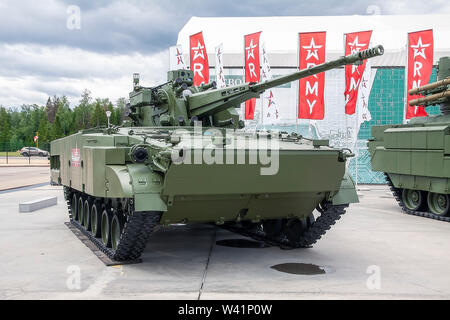 Moskau Russland 30.06.2019 Nahstes modernes Infanteriegefechtsfahrzeug. Stockfoto