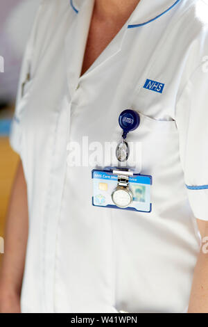 Nahaufnahme der Krankenschwester Uniform tragen Stockfoto