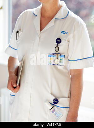 Nahaufnahme der Krankenschwester Uniform tragen Stockfoto