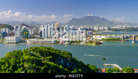 Panoramablick über Vitoria, Espirito Santo, Brasilien. Stockfoto