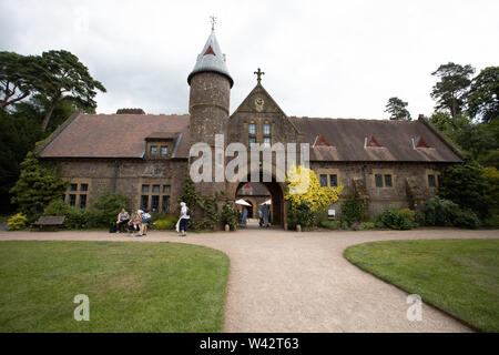 Knightshayes Court ist ein viktorianisches Landhaus in der Nähe von Tiverton, Devon, England, entworfen von William Burges Stockfoto