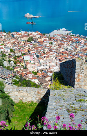 Alte griechische Stadt Nafplio, Ansicht von oben, Urlaubs- und Reiseziel in Griechenland Stockfoto