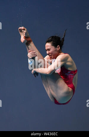 (190719) - GWANGJU, Juli 19, 2019 (Xinhua) - Wang Han von China konkurriert während der Frauen 3m Sprungbrett endgültig vom Tauchen event bei FINA Weltmeisterschaft in Gwangju, Südkorea, am 19. Juli 2019. (Xinhua / Xia Yifang) Stockfoto