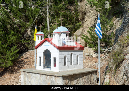 Agrilion Monasetery Schrein nahe am Straßenrand in der Nähe von Sami, Kefalonia, Ionische Inseln, Griechenland, Europa Stockfoto