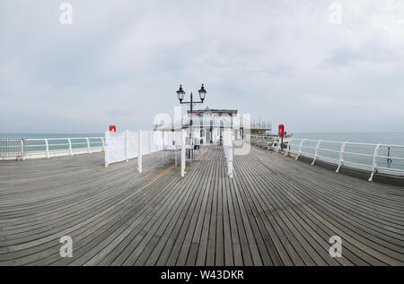 Pier Stretching in der Nordsee in den Badeort Cromer an der nördlichen Küste von Norfolk. Stockfoto
