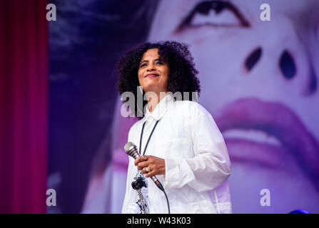 Neneh Cherry live bei Latitude Festival, Obelisk Arena, henham Park, Suffolk, Großbritannien am 19. Juli 2019 Stockfoto