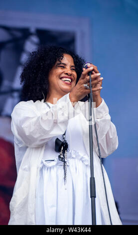 Neneh Cherry live bei Latitude Festival, Obelisk Arena, henham Park, Suffolk, Großbritannien am 19. Juli 2019 Stockfoto