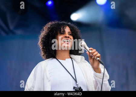 Neneh Cherry live bei Latitude Festival, Obelisk Arena, henham Park, Suffolk, Großbritannien am 19. Juli 2019 Stockfoto