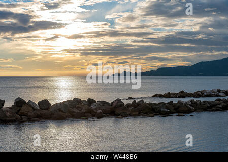 Anzeigen von Chiavari Strand und Meer - Golf von Tigullio - Ligurisches Meer - Italien Stockfoto