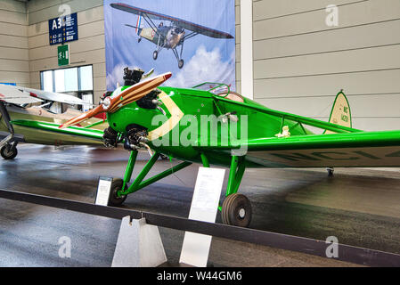 FRIEDRICHSHAFEN - Mai 2019: Green lime KINNER SPORTSTER B-1 1934 auf motorworld Klassiker Bodensee am 11. Mai 2019 in Friedrichshafen. Stockfoto