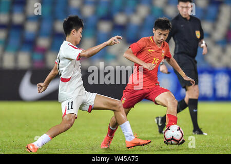 Spieler im Spiel zwischen China und Nordkorea unter-15-Gruppe in Haikou International Youth Football Championship, Haikou, South China Hainan Provinz, 18. Juli 2019. China unter-15 Fußball-Nationalmannschaft ist mit einem 1-3 durch Nordkorea Unter-15 Fußball-Nationalmannschaft besiegt. Stockfoto