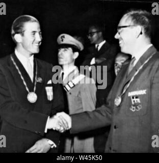 Konstantin II. von Griechenland und Paul Elvstrøm 1960. Stockfoto