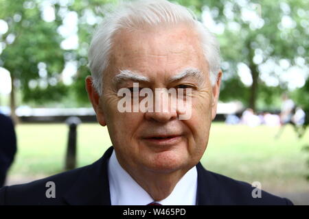 NORMAN LAMONT. BARON LAMONT LERWICK ist ein britischer Politiker und ehemalige konservative MP für Kingston-upon-Thames. Der Finanzminister von 1990 bis 1993. Konservative Partei MPS. Großbritannien Politik. TORY PARTEI. Herren. HOUSE OF LORDS. Stockfoto