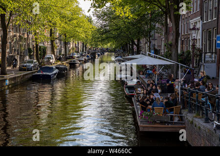 Amsterdam, Niederlande, Altstadt, Kanal, caf, Hausboote, Stockfoto