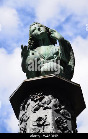Alte Friedhof im Herzen der Stadt Kassel, Deutschland Stockfoto