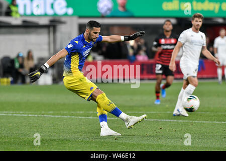 Bankwest Stadion, Sydney, Australien. 20. Juli 2019. Internationale Fußball-Match, Western Sydney Wanderers FC gegen Leeds United; Kiko Casilla von Leeds United löscht die Kugel lang upfield Credit: Aktion plus Sport/Alamy leben Nachrichten Stockfoto