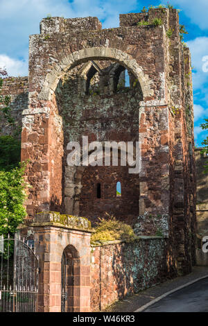 Eingang zum Schloss Rougemount, Exeter, Devon, England, Großbritannien Stockfoto