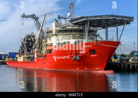 Verlegung von Schiff, Apache II, festgemacht an der North Blyth, Northumberland, Großbritannien Stockfoto