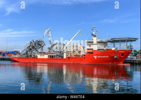 Verlegung von Schiff, Apache II, festgemacht an der North Blyth, Northumberland, Großbritannien Stockfoto