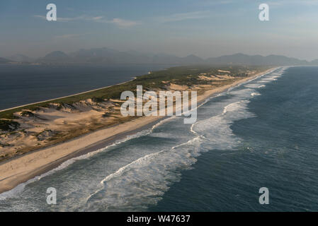 Blick vom Hubschrauber Fenster zu Rio de Janeiro, Brasilien Stockfoto