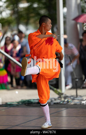 Columbus, Ohio, USA - 26. Mai 2019: Columbus asiatische, chinesische Männer und Frauen eine Anzeige der Shaolin martial arts im Amphitheater an Stockfoto